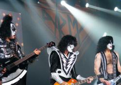 Kiss Tickets